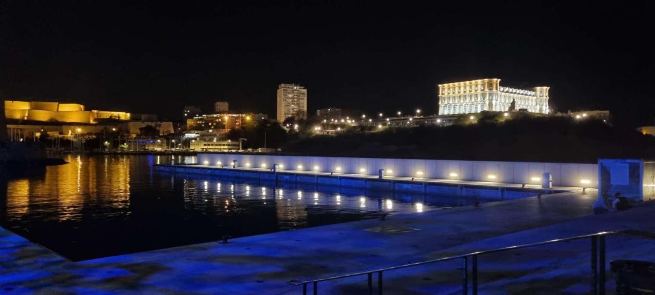 Апартаменти T2 La Joliette Sur Notre Dame Марсель Екстер'єр фото